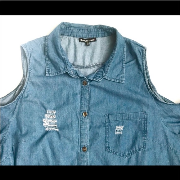 CHARLOTTE RUSSE • Denim • COLD SHOULDER BLOUSE - Picture 3 of 4